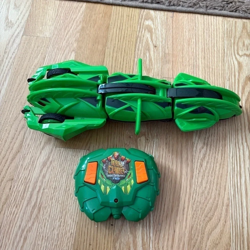 2018 Alpha Group Remote/Radio Control TERRASECT Car Insect Only Remote Not Incl.